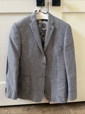 TALLIA Light Gray Textured Sport Coat with Contrast Elbow Patches